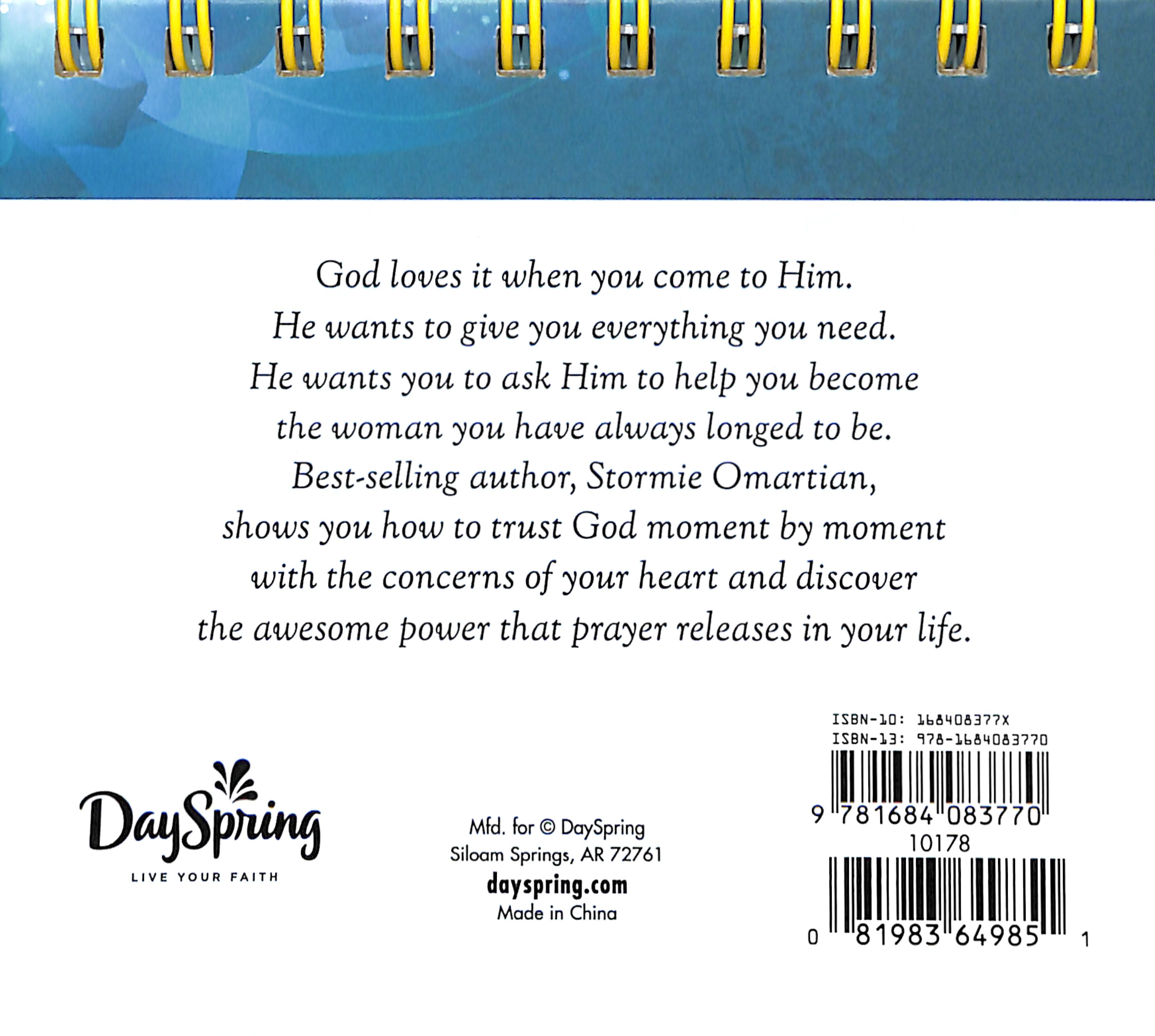 Daybrighteners: The Power of a Praying Woman (Padded Cover)
