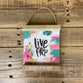 Kg: Promise Box, Words of the Week Wood Frame, Jute Hanger (26 Cards Of Truth And Encouragement)