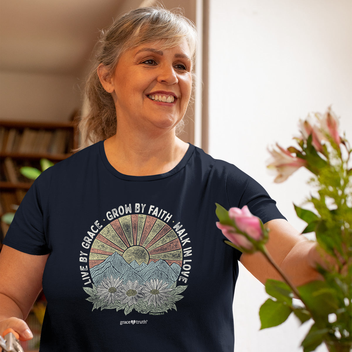Grace & Truth Womens T-Shirt:  Live By Grace, X-Large, Navy