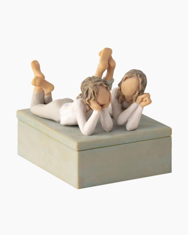 Willow Tree Figurine: Friends Forever Keepsake Box (11 x 9.5 cm)