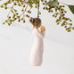 Willow Tree Figurine: 2025 Hanging Ornament, Memories close to your heart (10 cm)