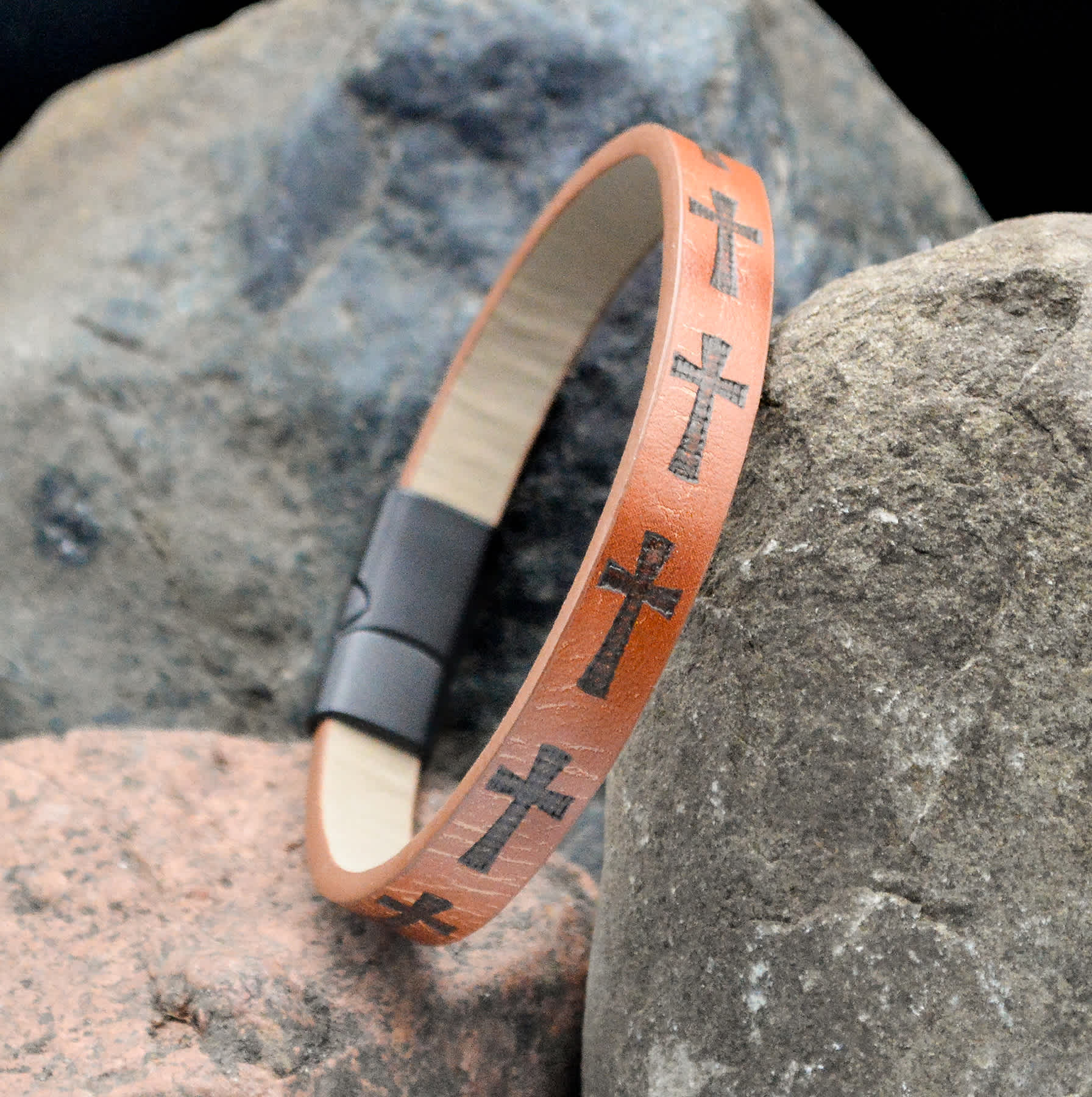 Bracelet, Mens: Cross Wine Stamped (Stamped Leather, Magnetic Closure)