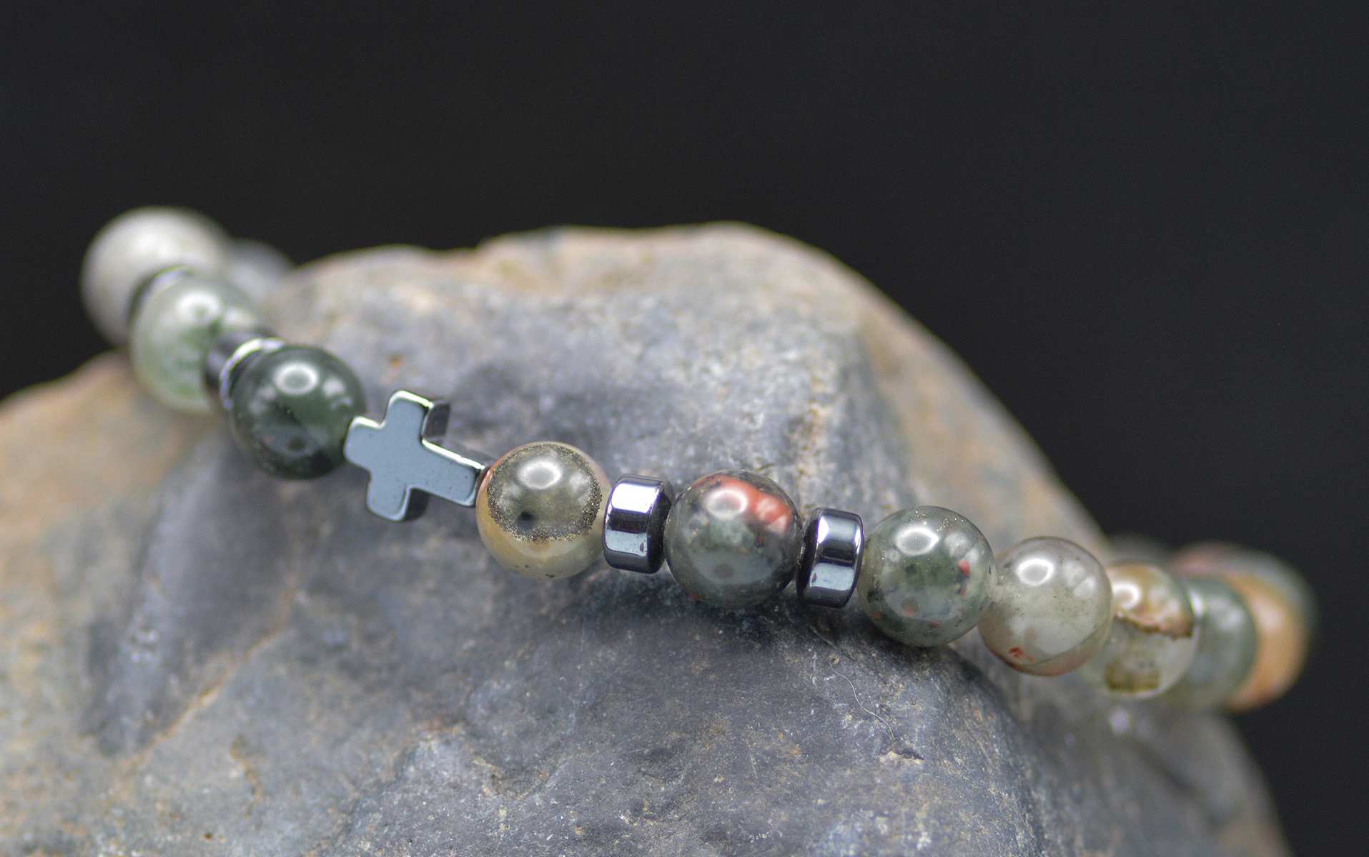Bracelet, Mens: Cross Beaded W/Pryr Card Bloodstone (Semi-Precious Stones, Stretchable)