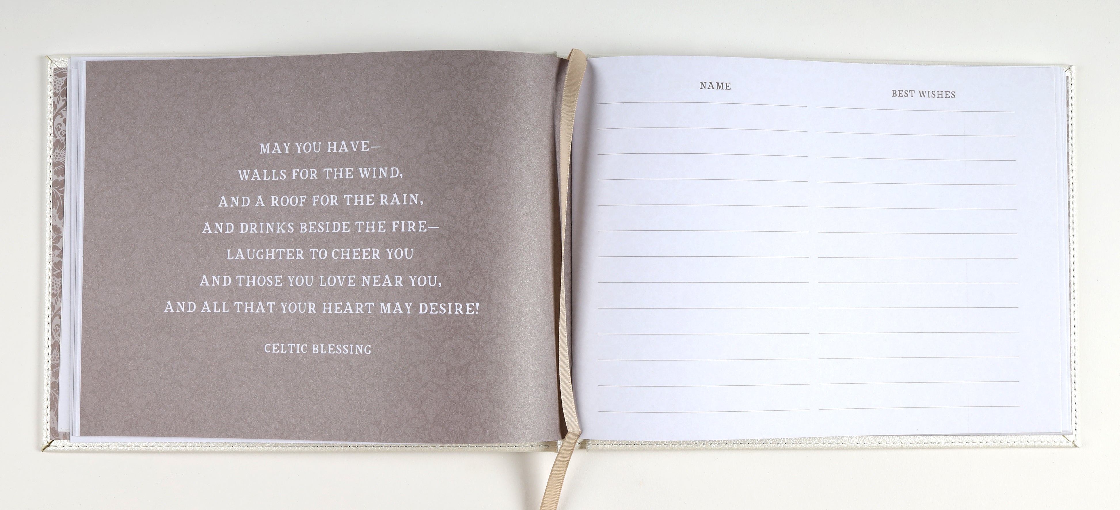 Guest Book: Mr & Mrs