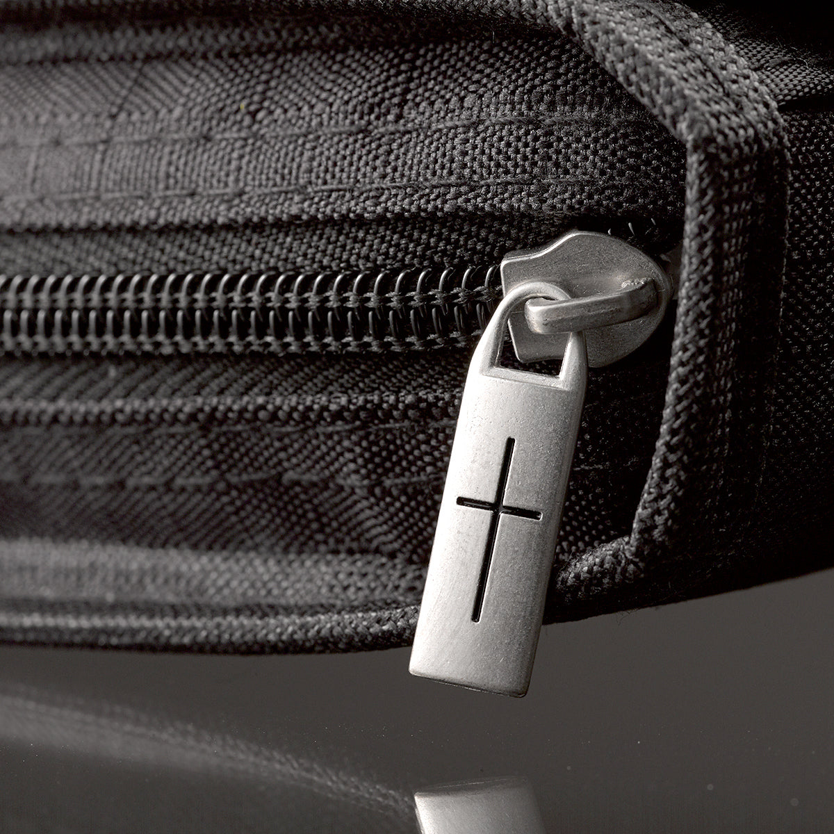 Bible Cover Tri-Fold Organizer Large: Black Polyester