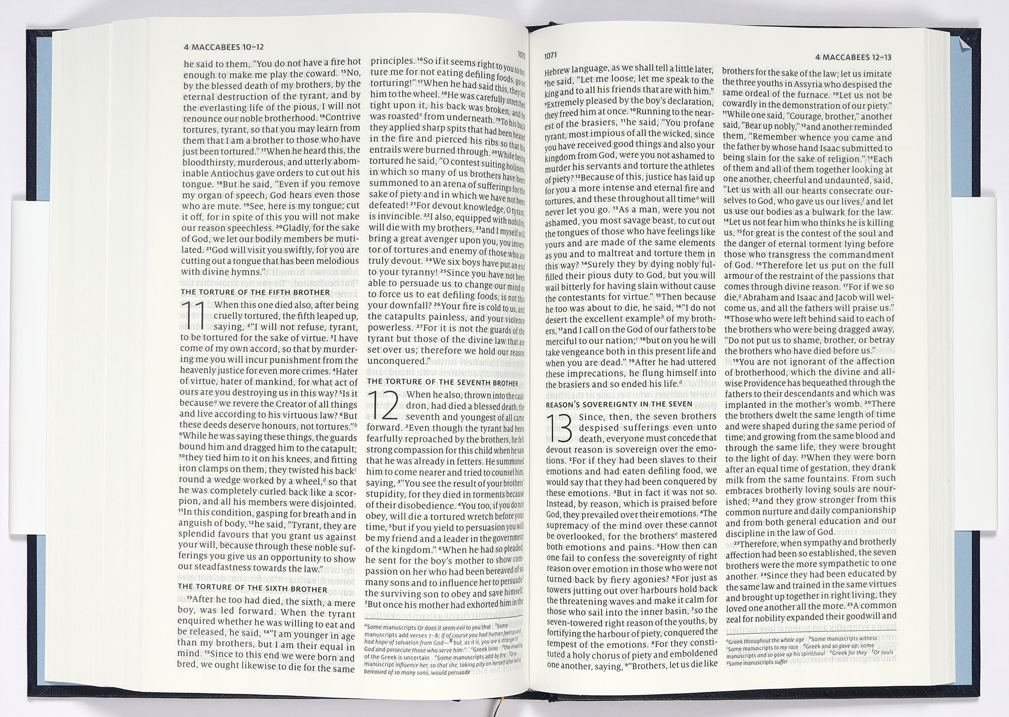 Esv-Ce Holy Bible Deluxe Midnight Blue Edition With Apocrypha