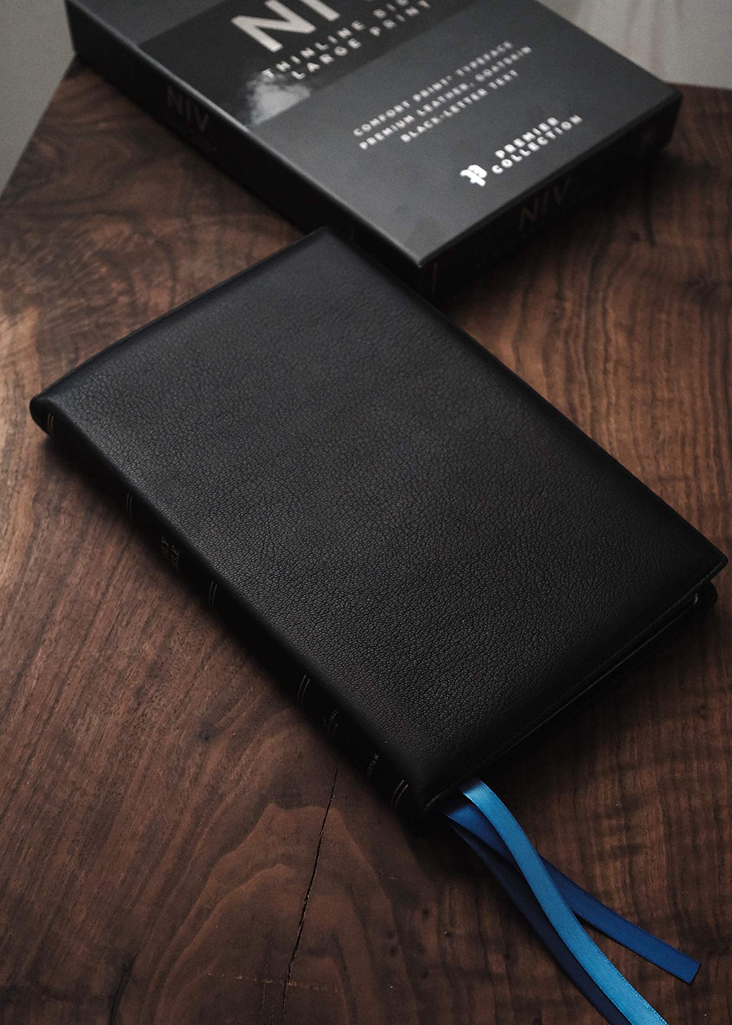 NIV Thinline Bible Large Print Black Premier Collection (Black Letter Edition)