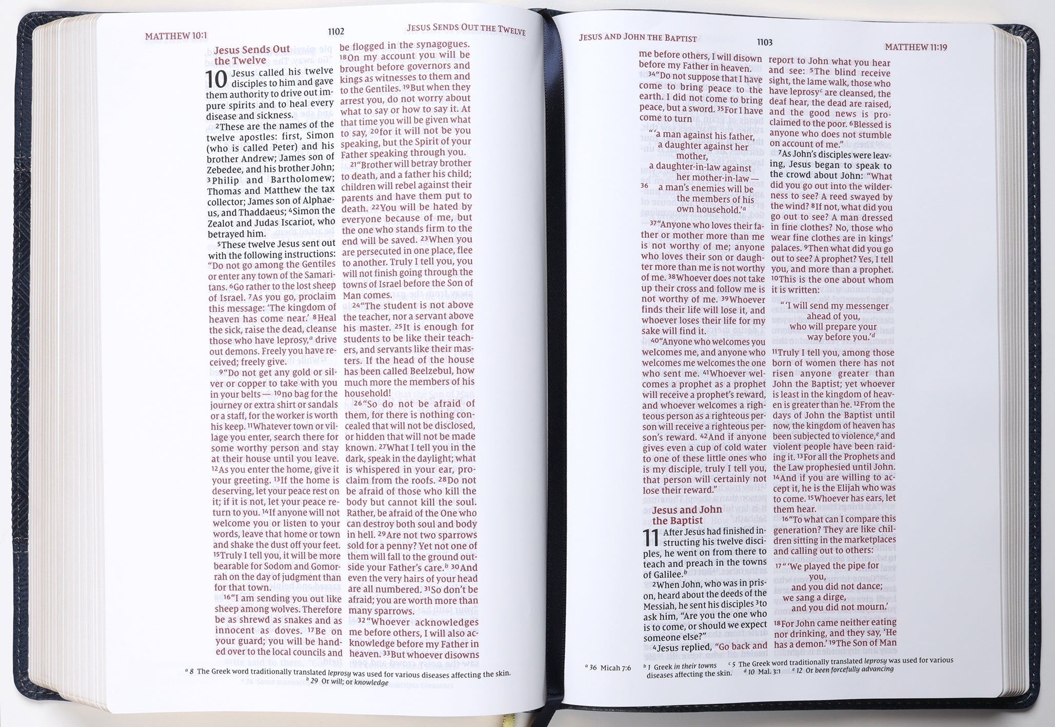 NIV Wide Margin Bible Navy (Red Letter Edition)