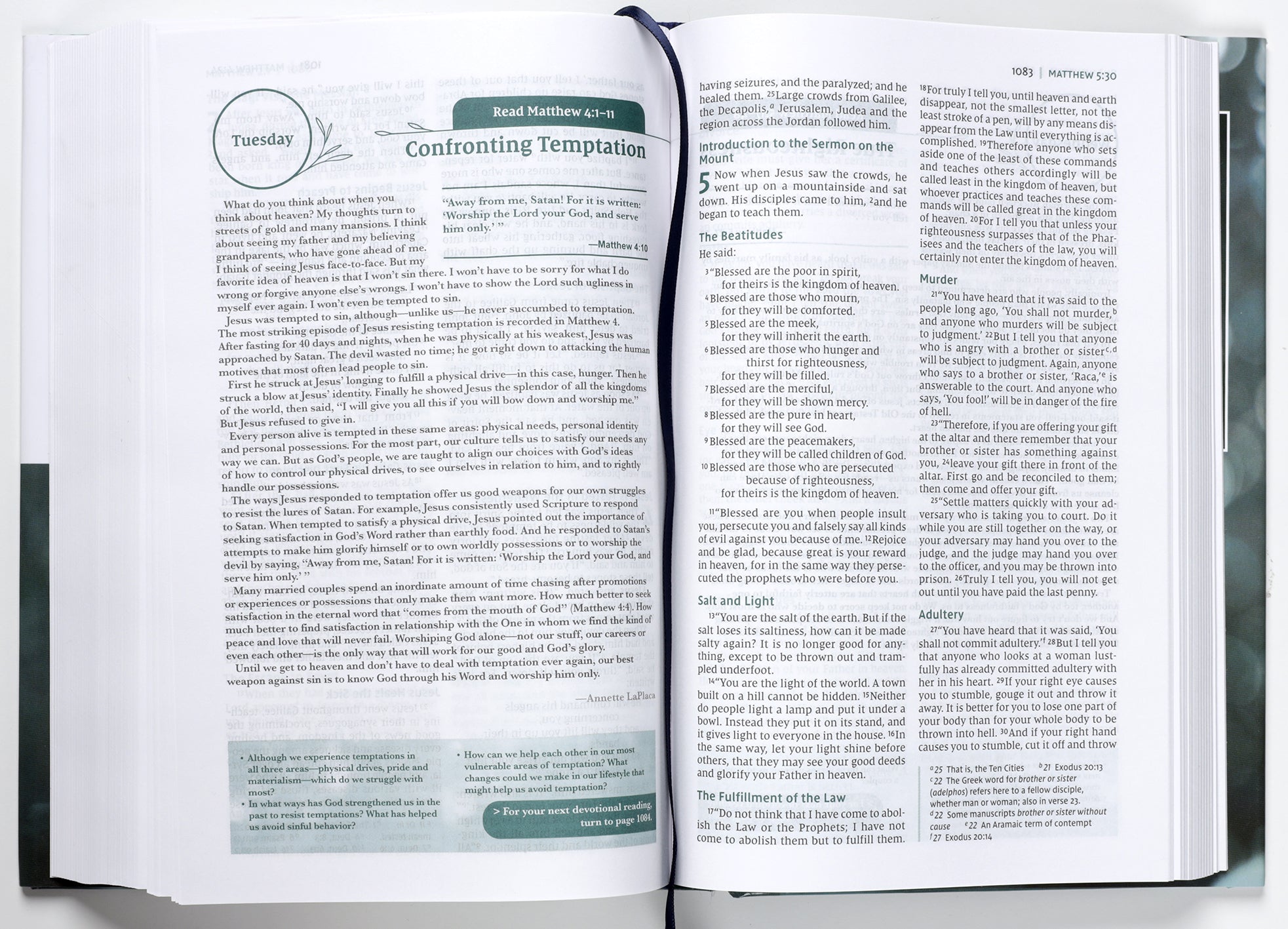 NIV Couples' Devotional Bible Growing Together in Christ