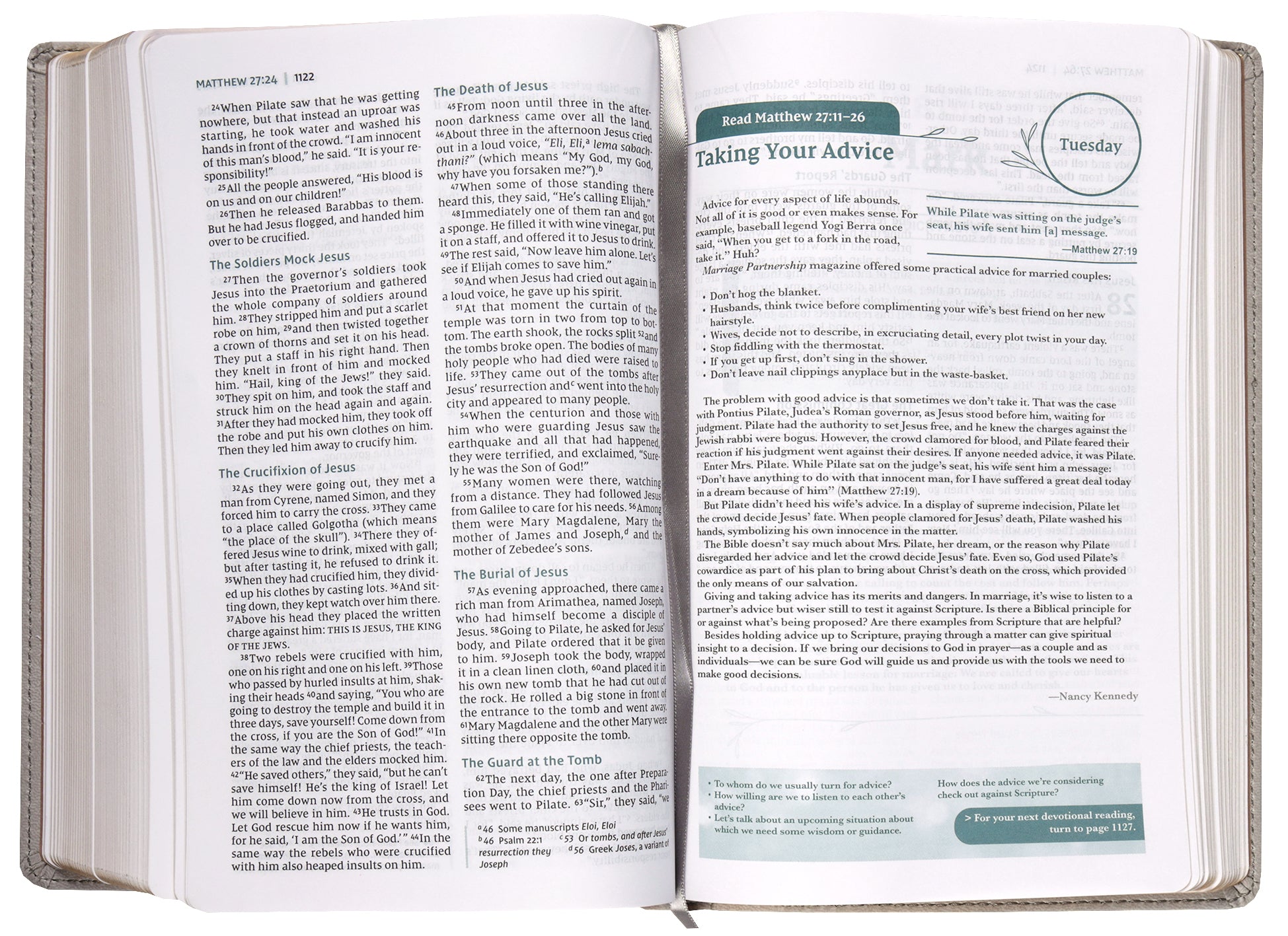 NIV Couples' Devotional Bible Stone Growing Together in Christ