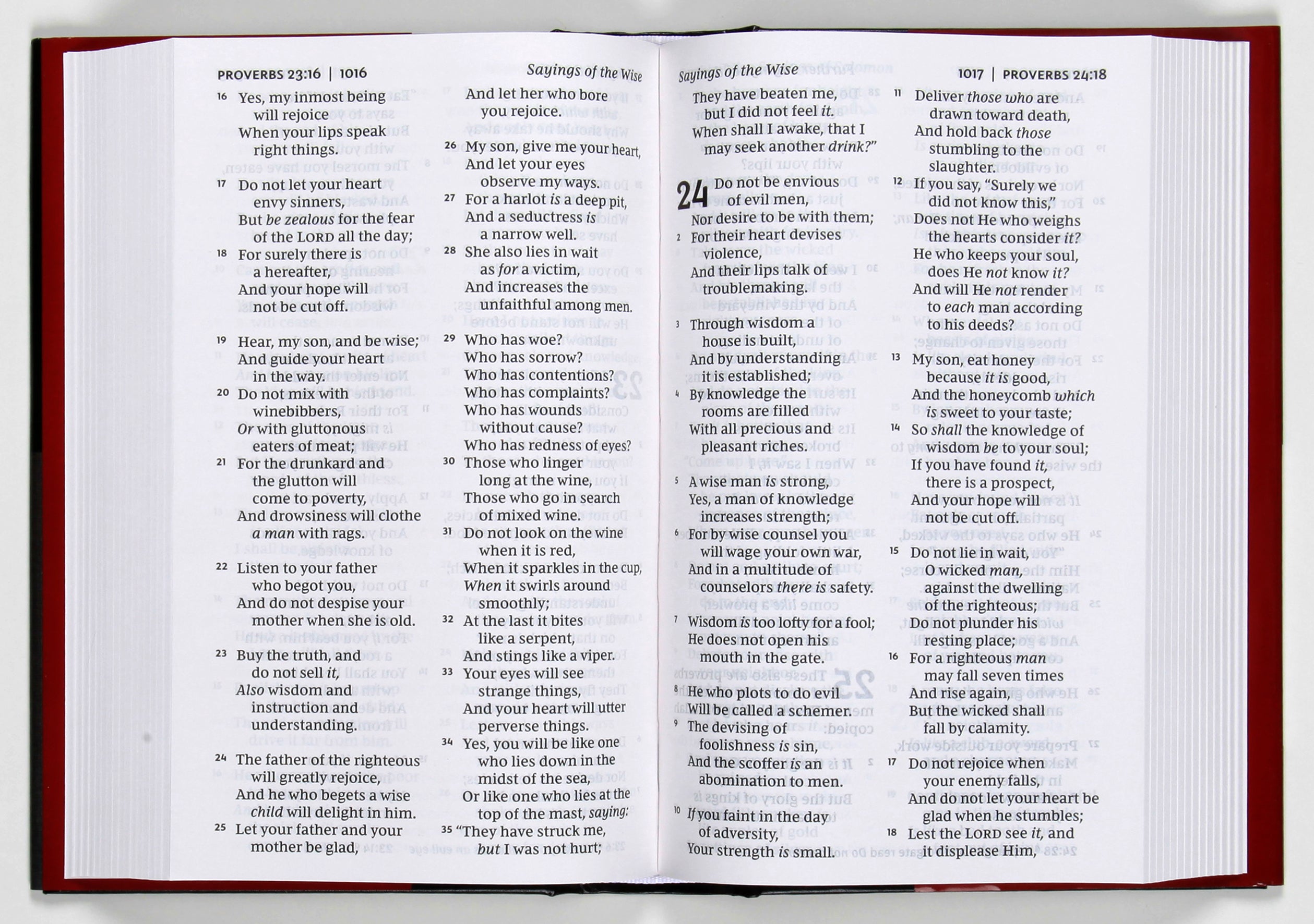 NKJV Pew Bible Large Print Black (Red Letter Edition)