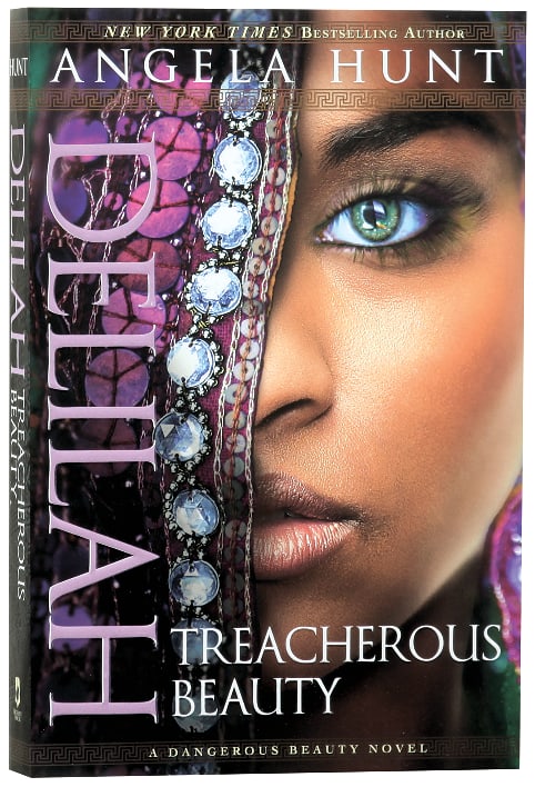 Delilah - Treacherous Beauty (#03 in A Dangerous Beauty Novel Series)