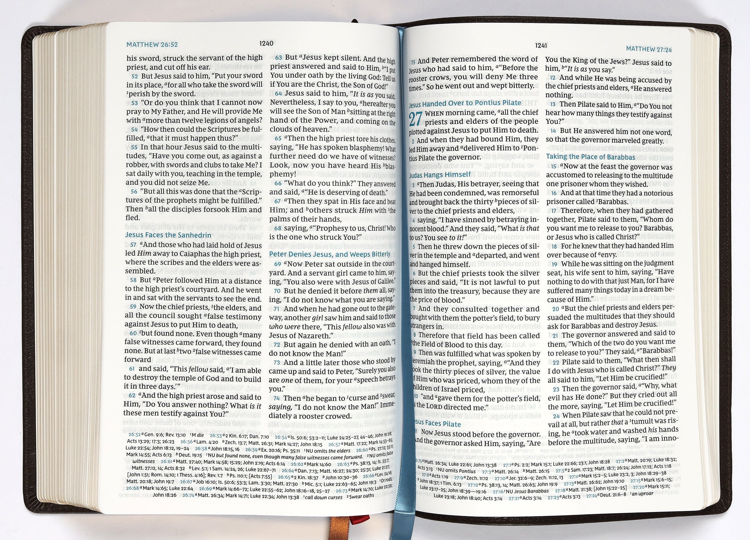 NKJV Large Print Verse-By-Verse Reference Bible Maclaren Series Brown