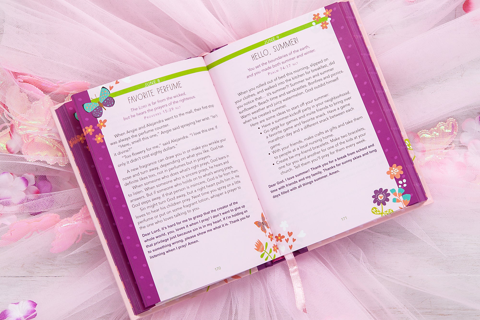 Little God Time For Girls, A: 365 Daily Devotions (365 Daily Devotions Series)