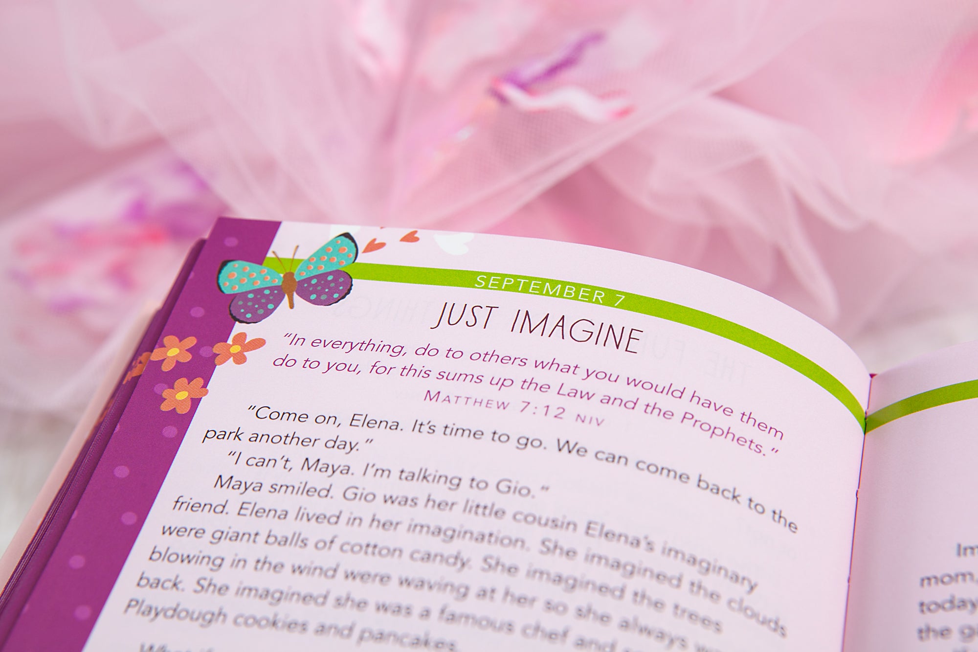Little God Time For Girls, A: 365 Daily Devotions (365 Daily Devotions Series)