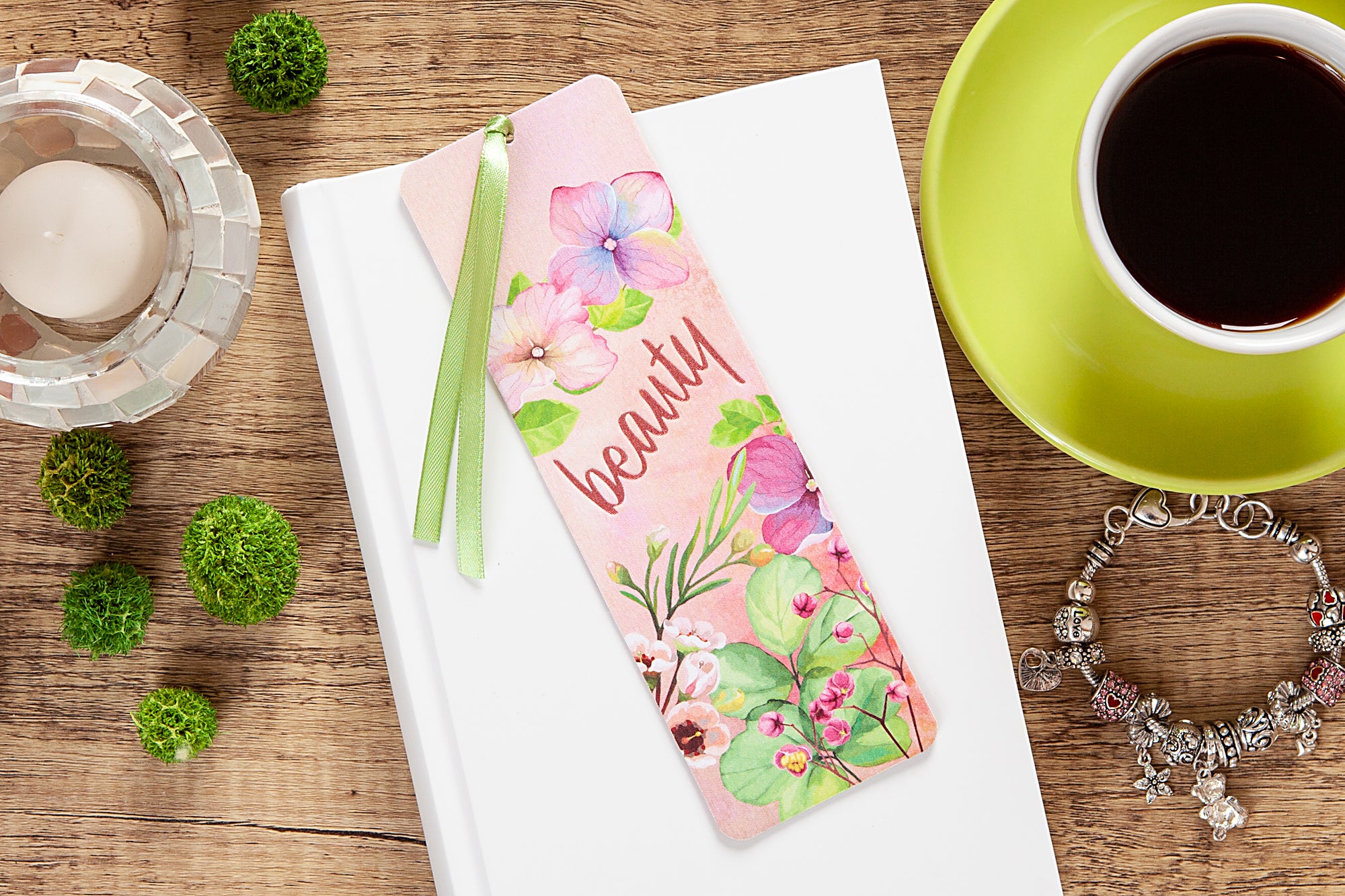 Bookmark Linen: Beauty