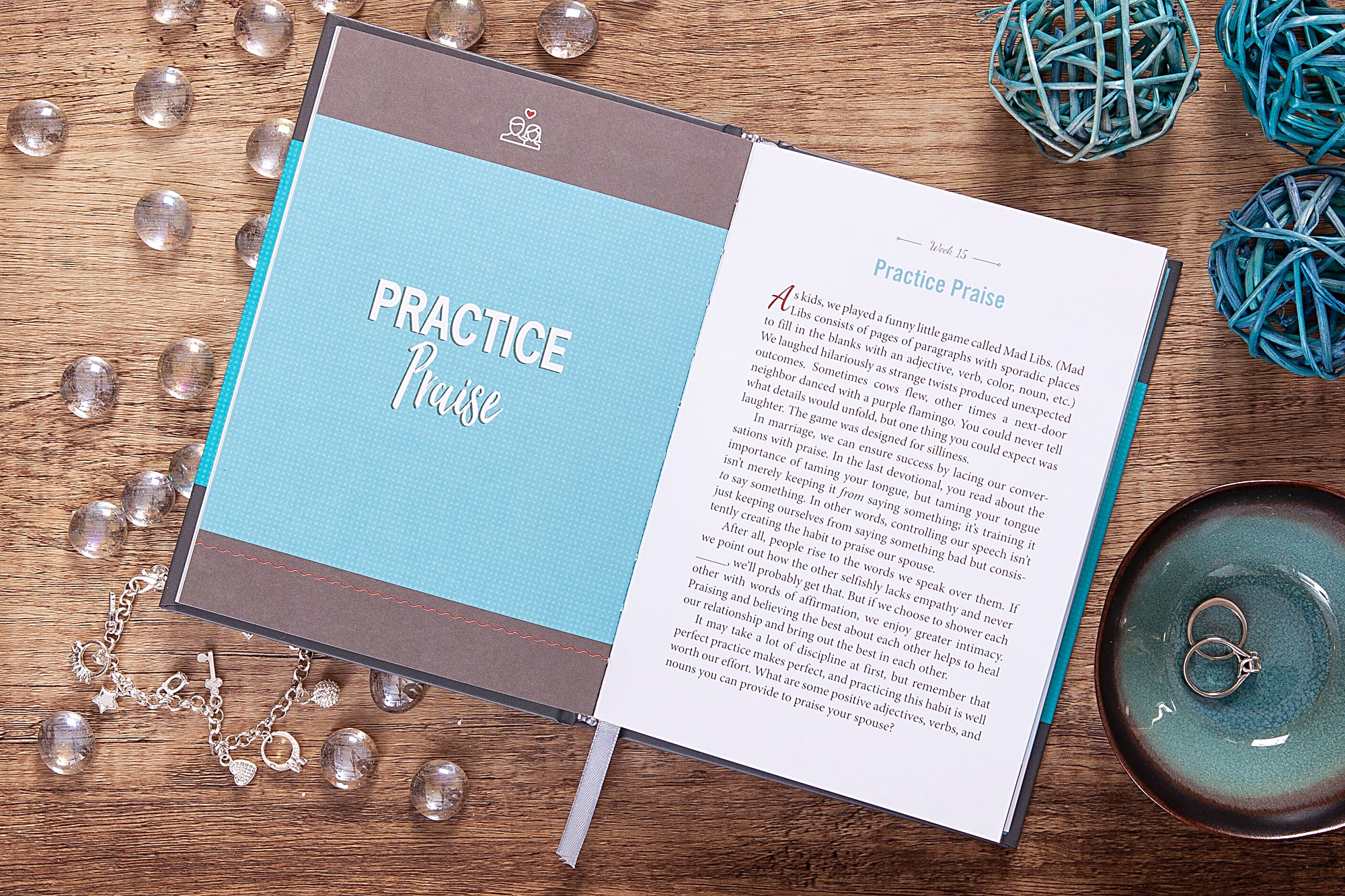 Married For a Purpose: New Habits of Thinking For a Higher Way of Living - 52 Weekly Devotions For Couples
