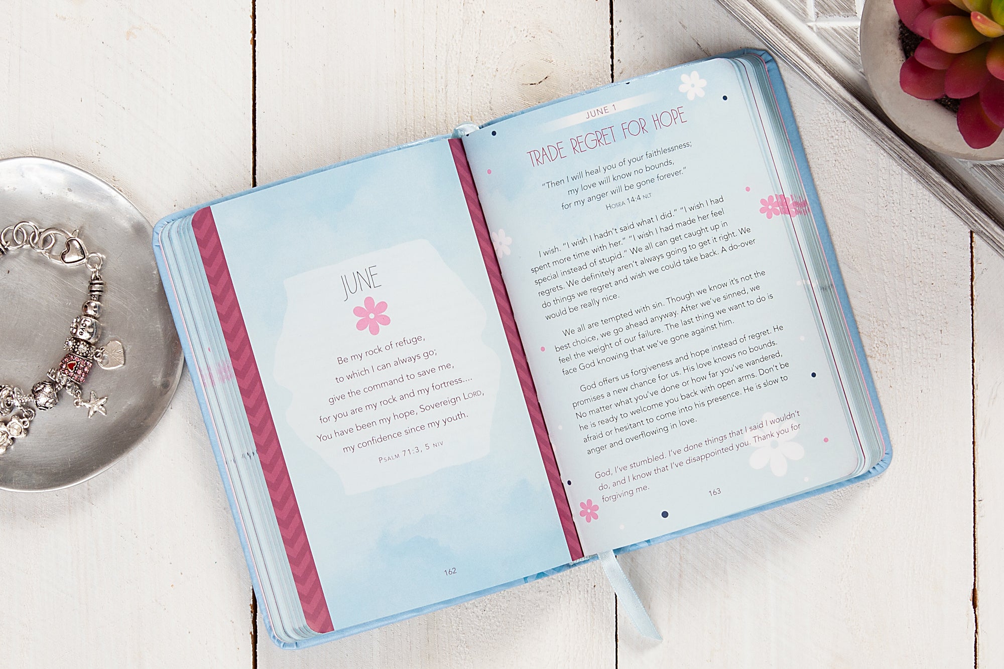A Little God Time For Teens: 365 Daily Devotions