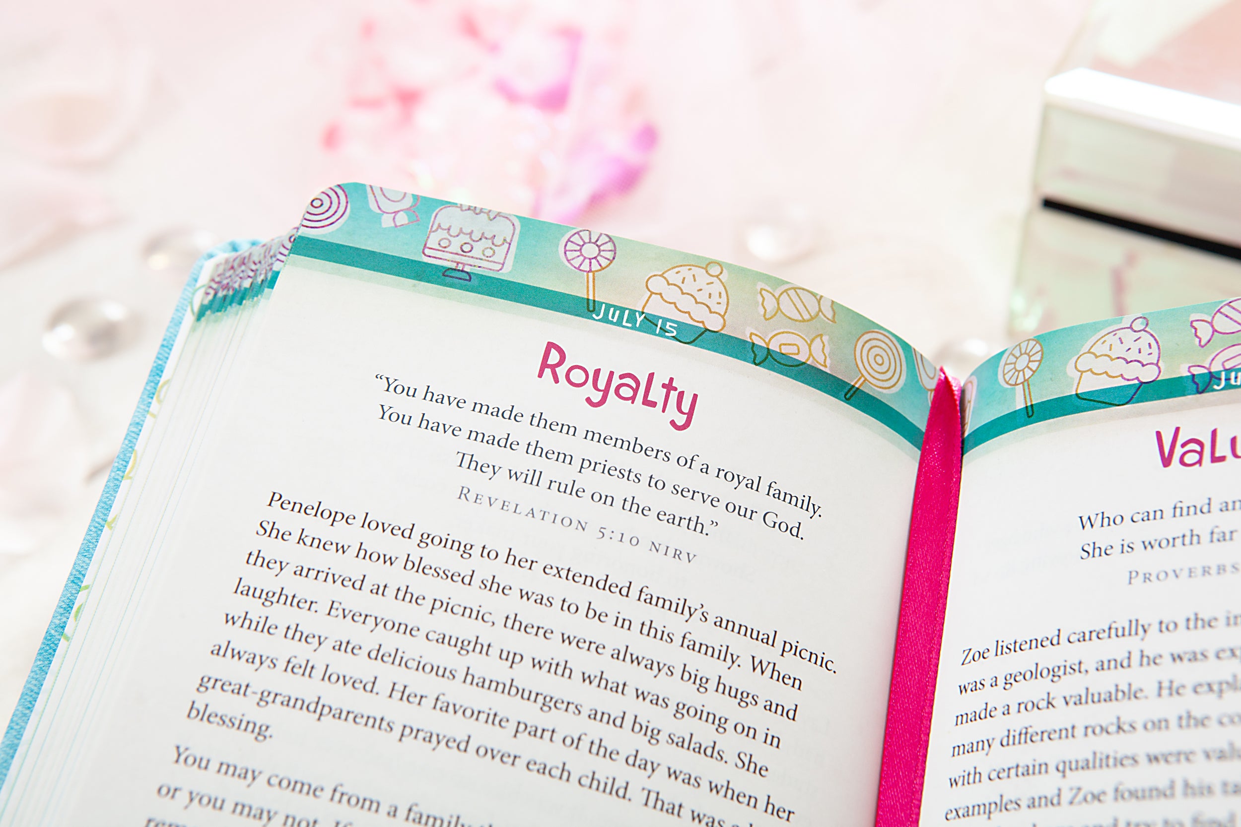 A Daily Word For Girls: A 365-Day Devotional