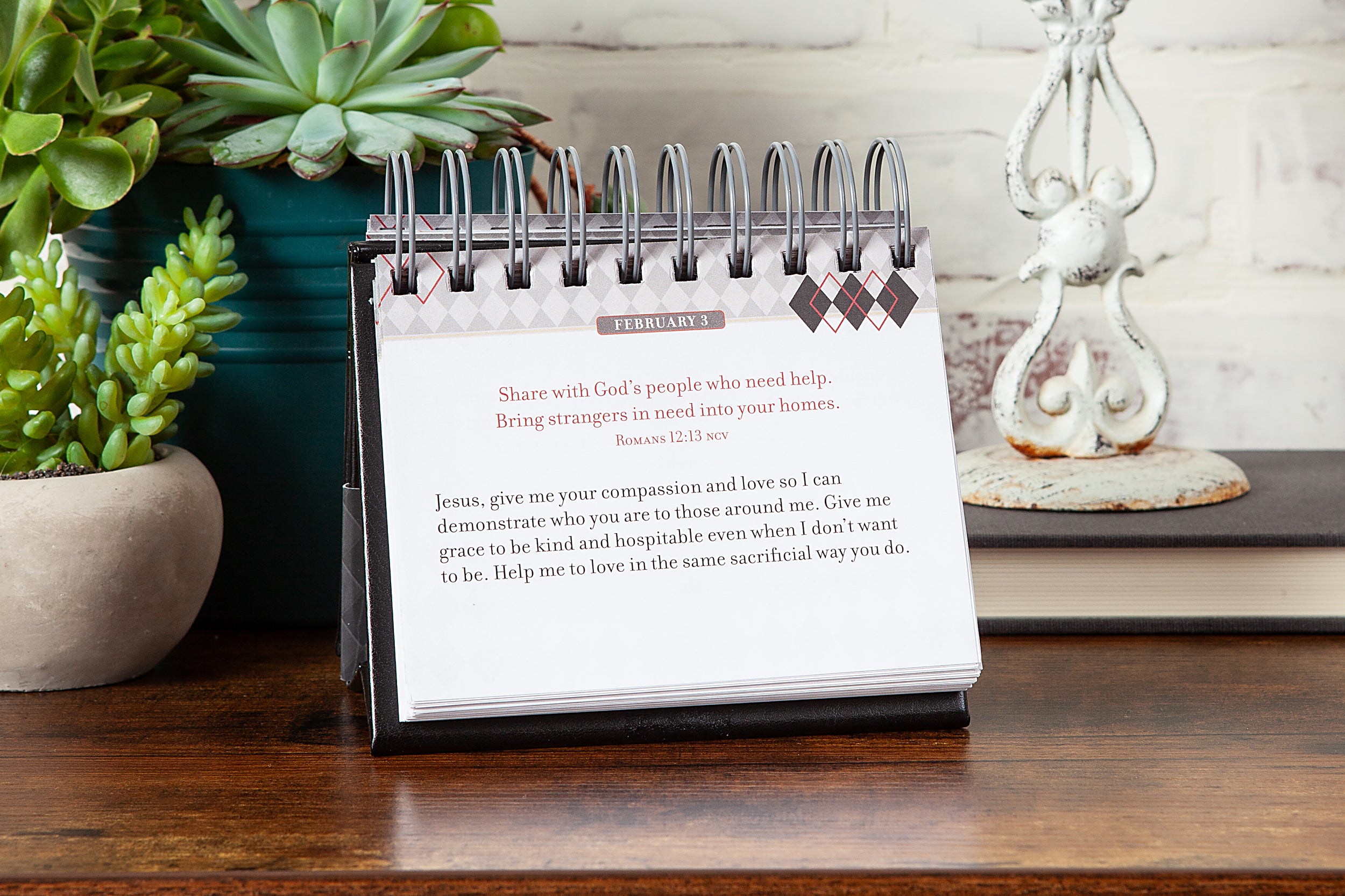 Perpetual Calendar: Prayers & Promises for Men: Daily Promises (Faux Leather Cover)