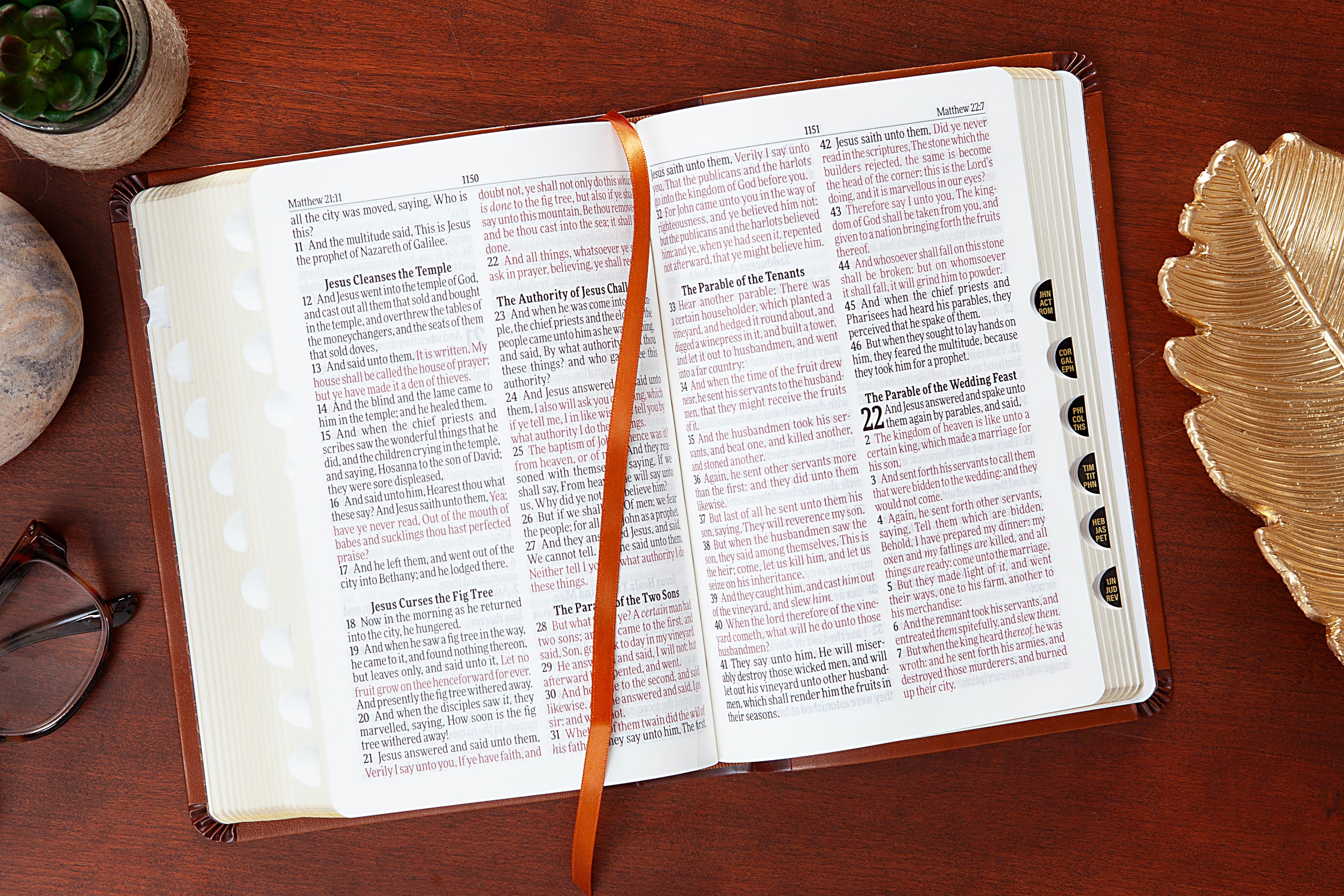 KJV Holy Bible Giant Print Compact Sienna Indexed (Red Letter Edition)