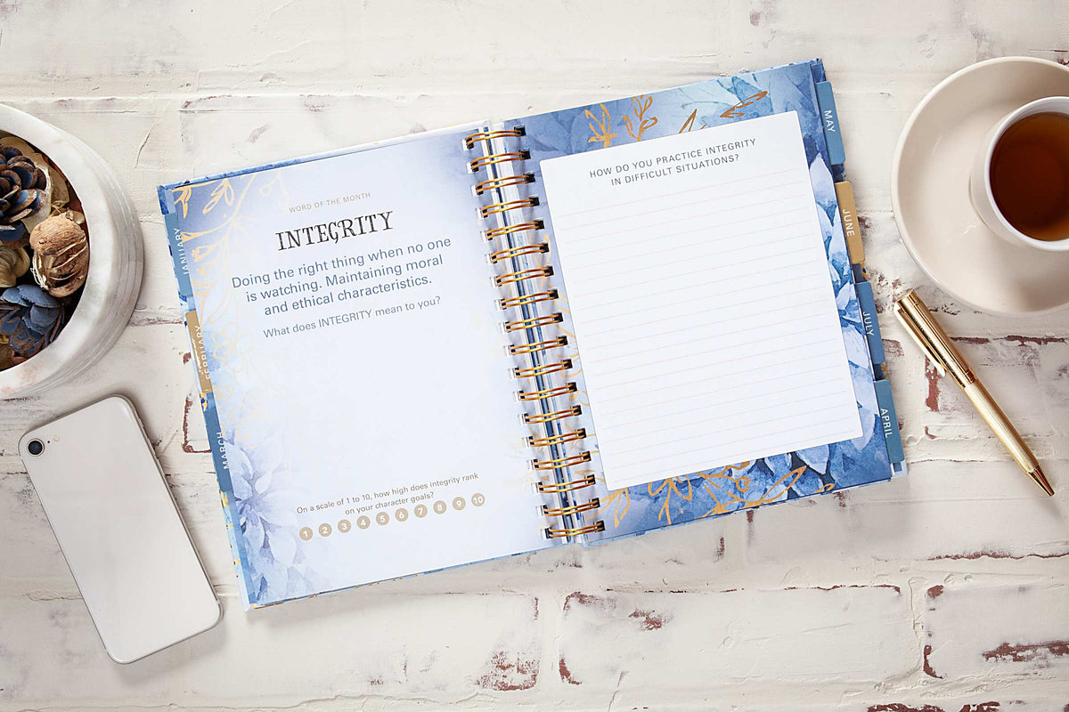 2027 12-Month Weekly Diary/Planner: For I Know the Plans (Blue Floral)