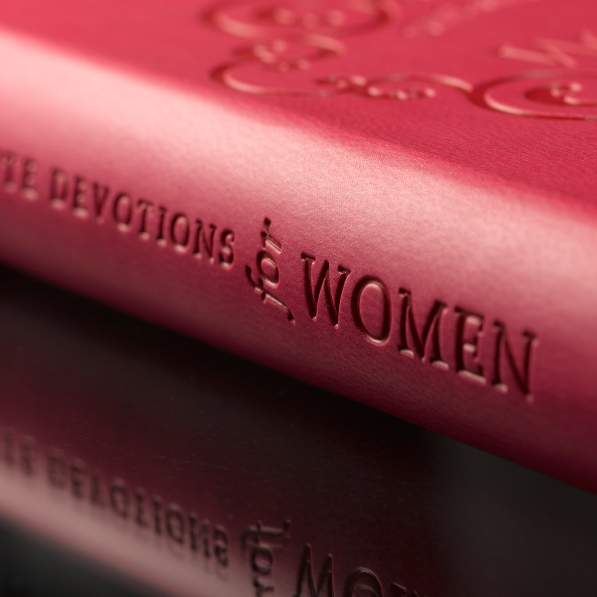 One Minute Devotions: For Women Pink Luxleather