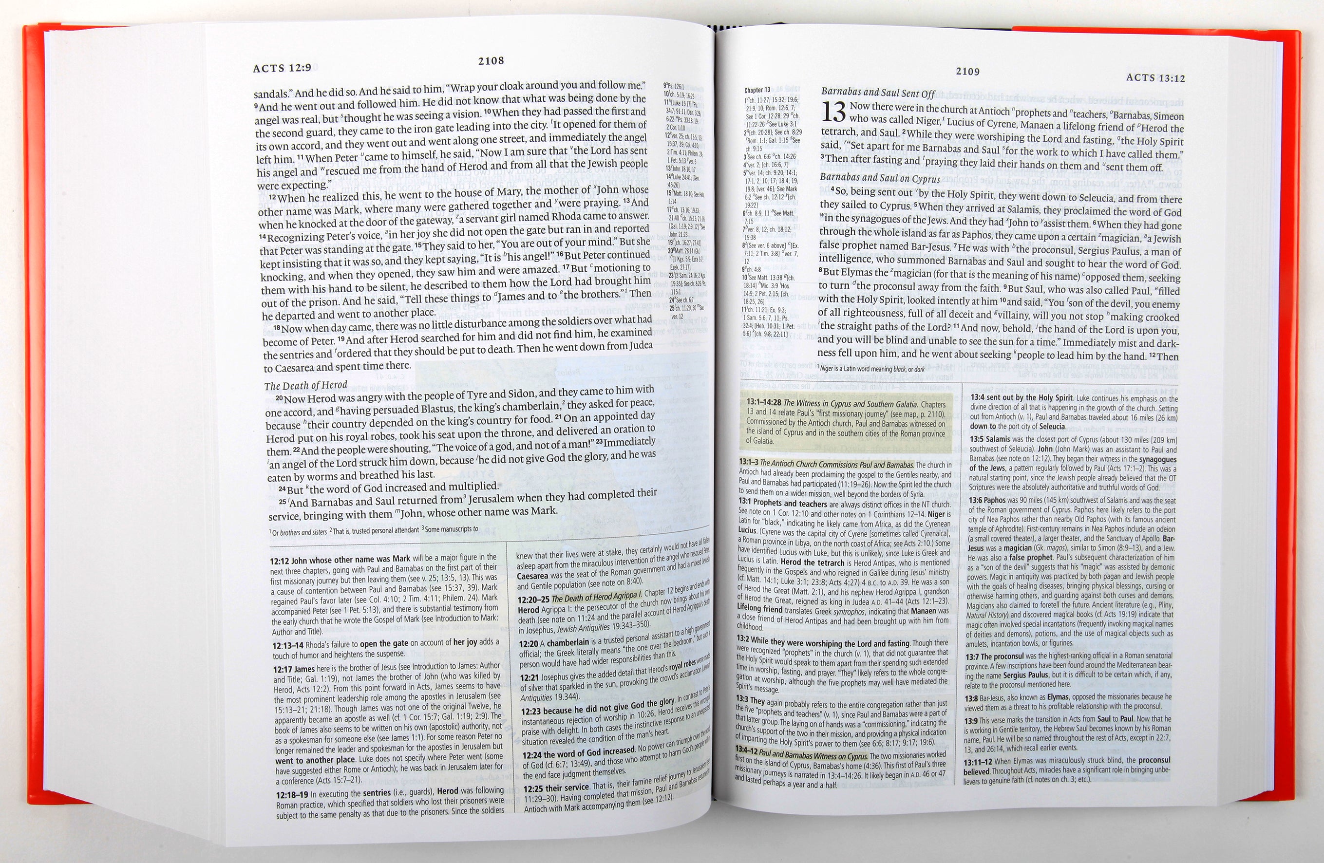 ESV Study Bible (Black Letter Edition)