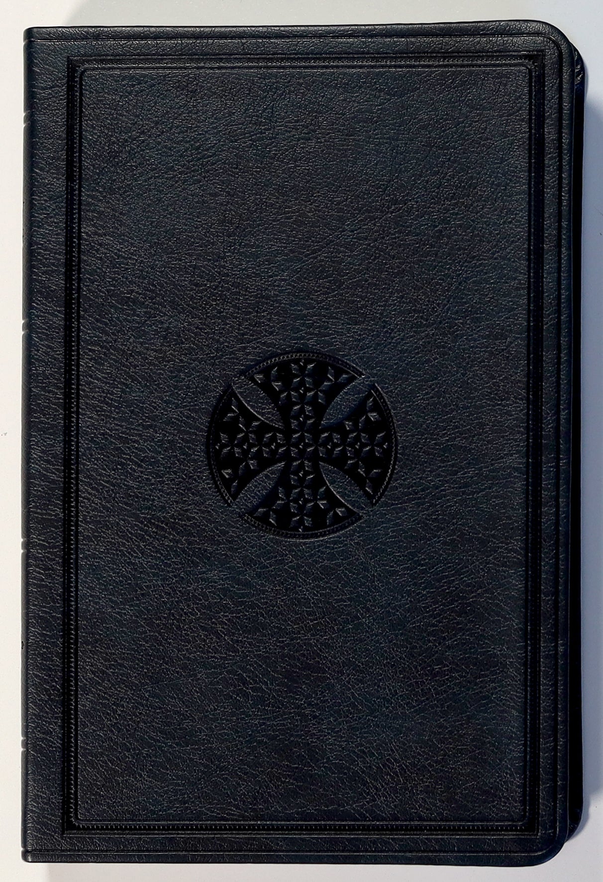 ESV Premium Gift Bible Navy Mosaic Cross Design (Black Letter Edition)