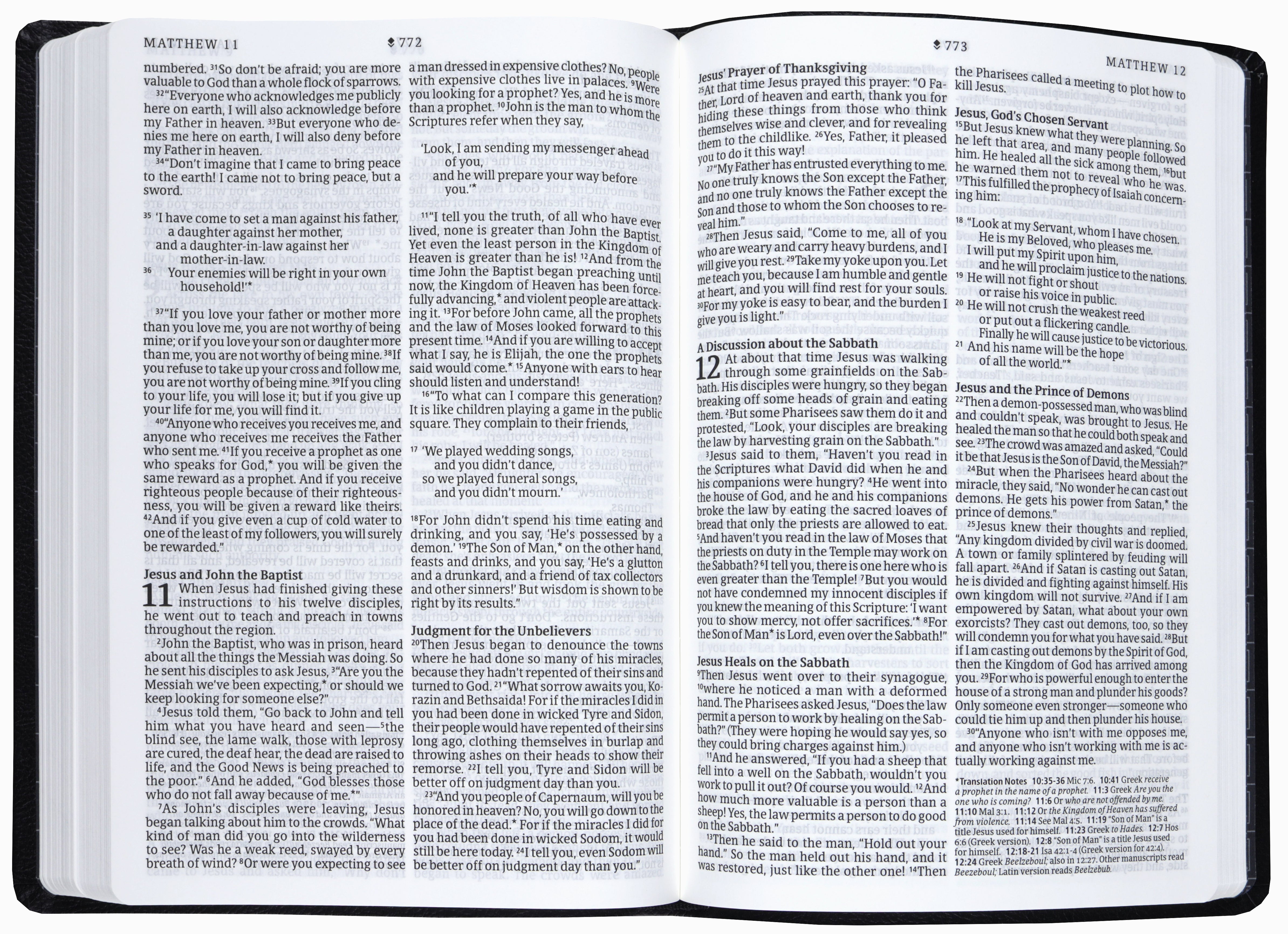 NLT Large Print Premium Value Thinline Bible, Filament-Enabled Edition, Black Cross