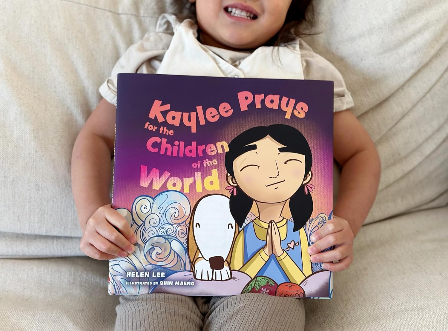 Kaylee Prays for the Children of the World: God Hears Every Prayer