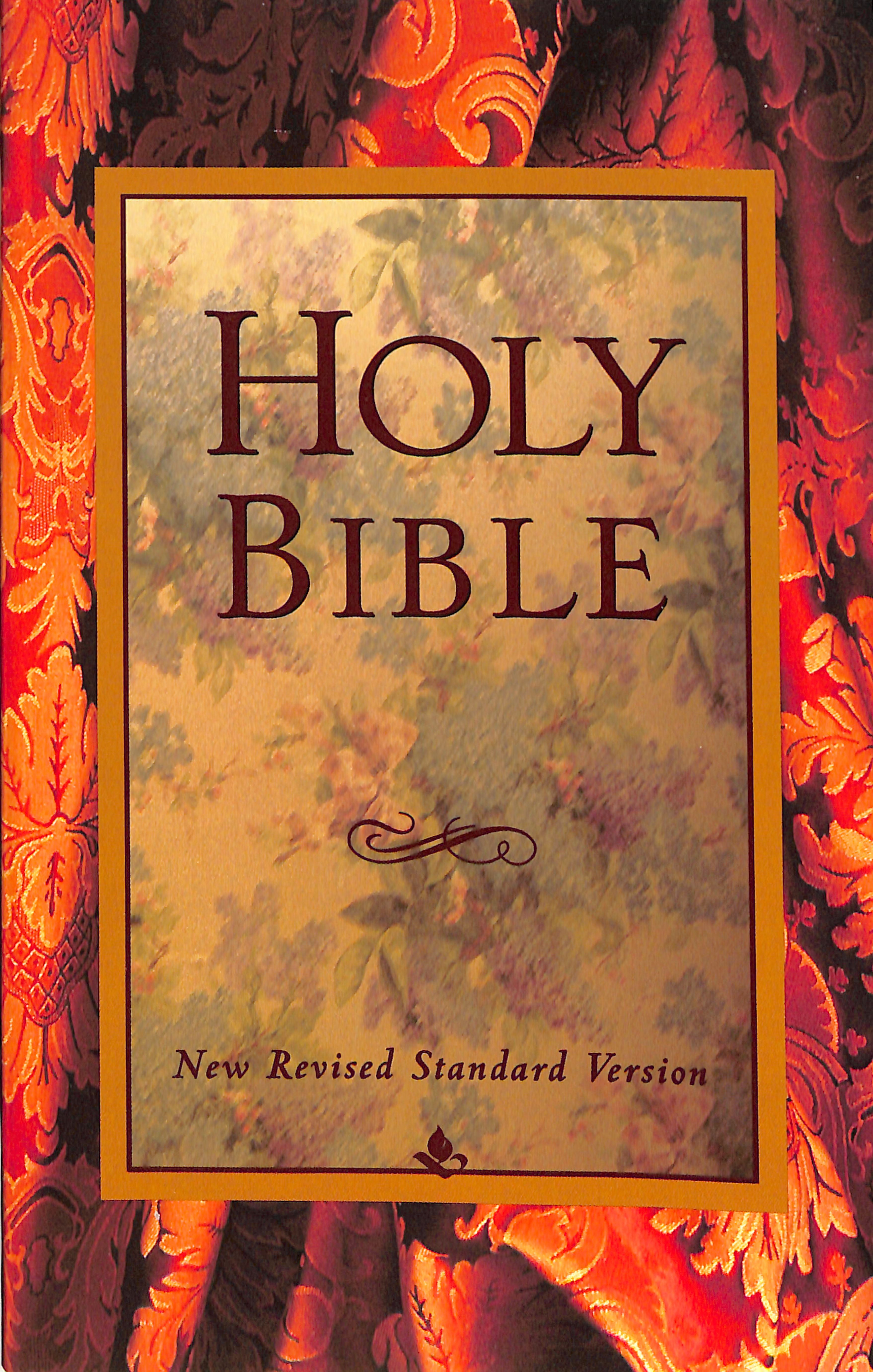 NRSV Holy Bible Black Letter With Maps and Reader Aids