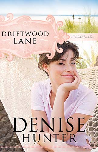 Driftwood Lane (#04 in A Nantucket Love Story Series)