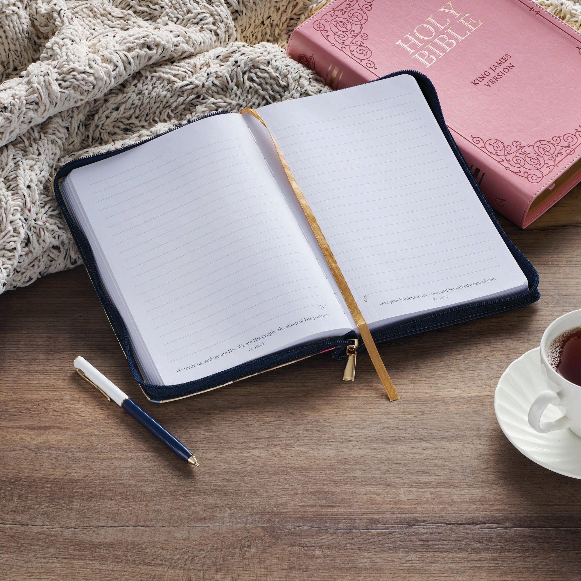 Journal Zippered: Be Still (Ps. 46:10) Navy (Serene Roses Collection)