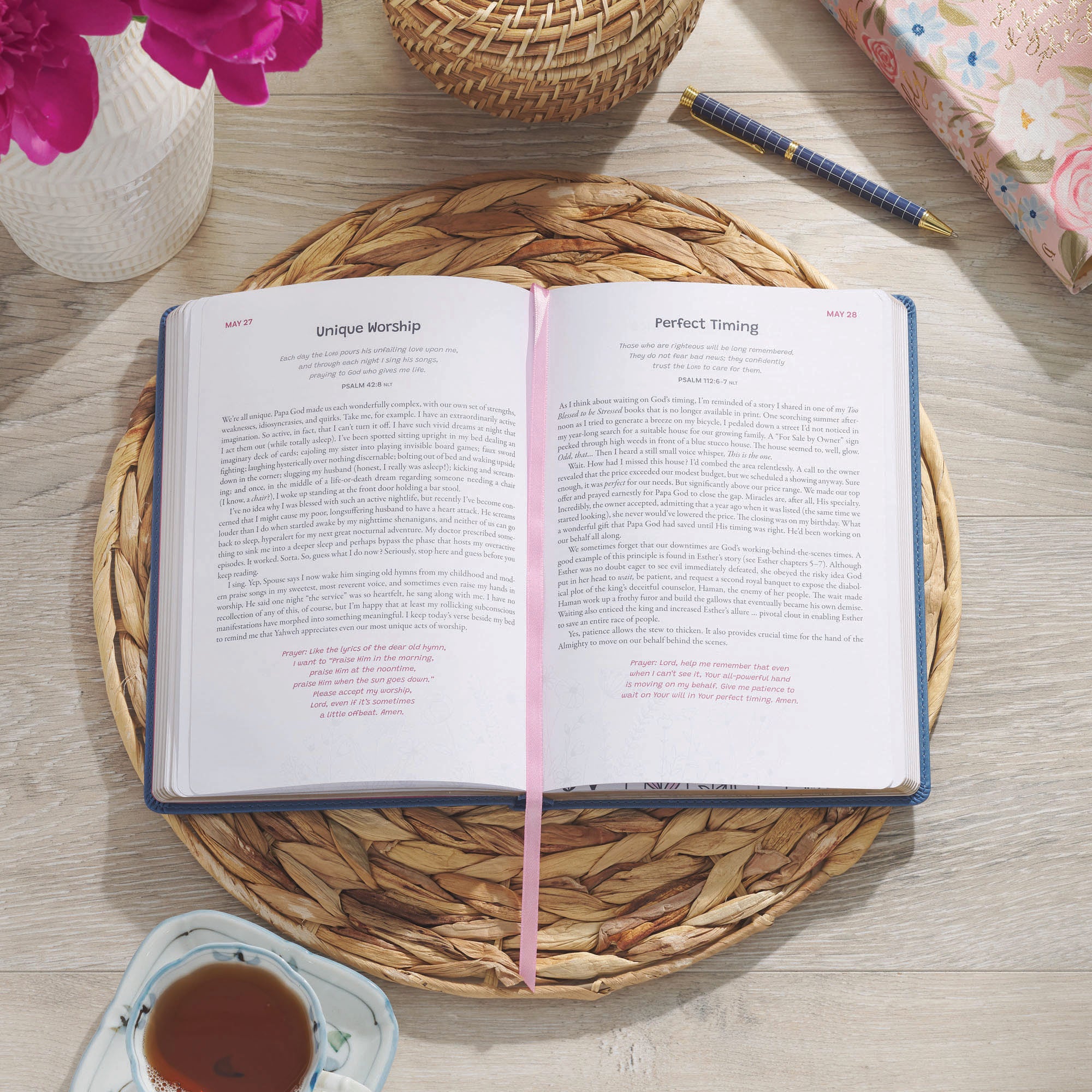 Bless Your Heart: Daily Devotions to Warm Your Heart