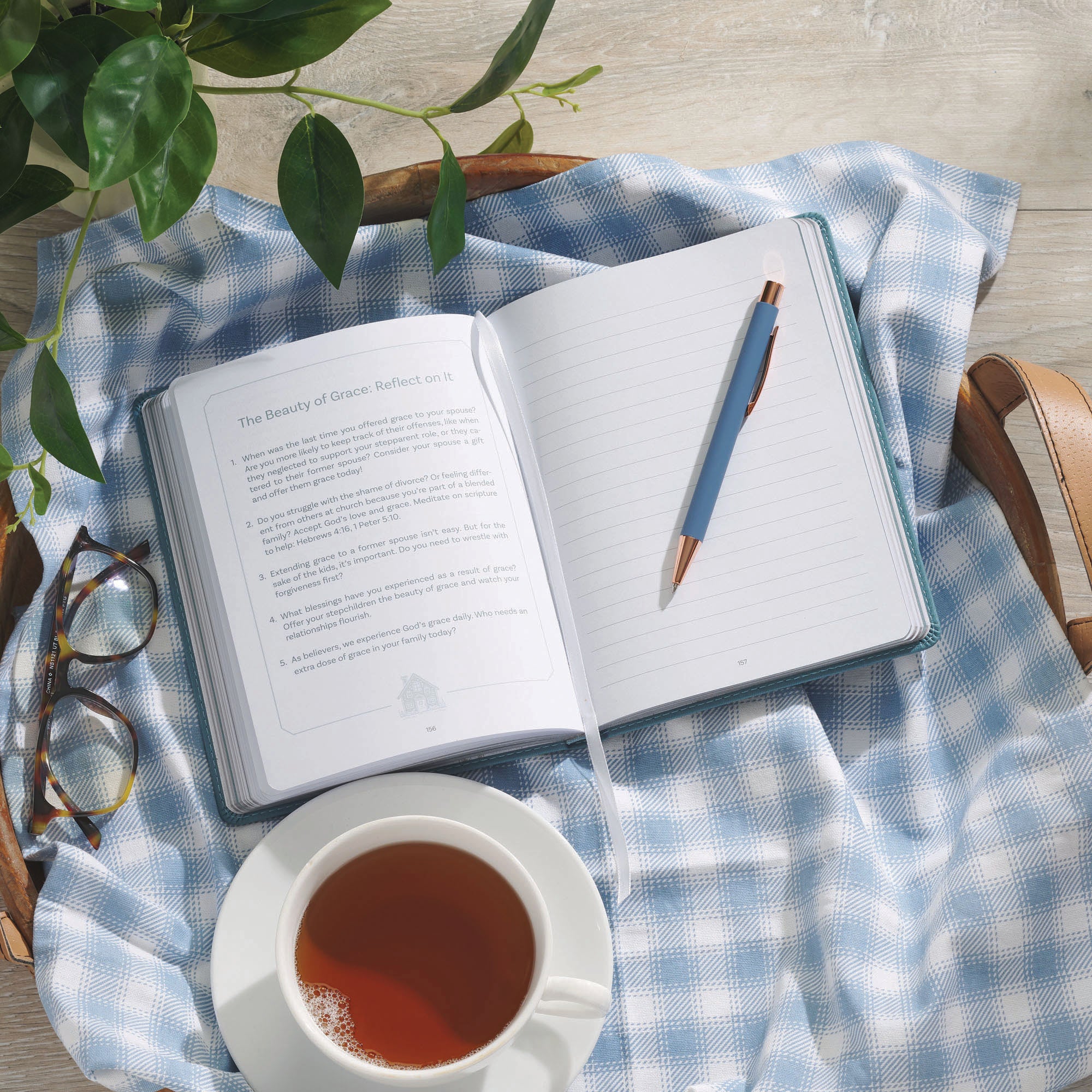 Beautifully Blended: 101 Devotions to Encourage Couples