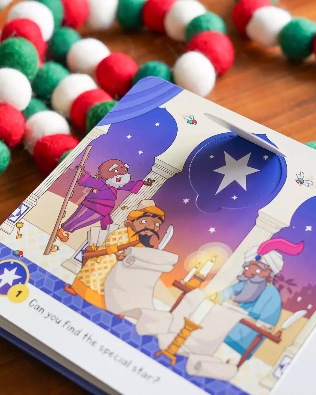 Seek & Find Christmas Lift the Flap Book