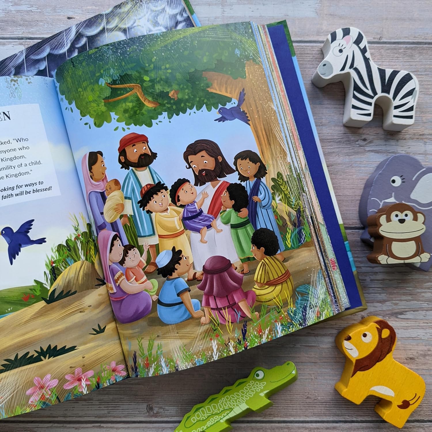 Be Kind Bible Story Book: 100 Bible Stories About Kindness and Compassion