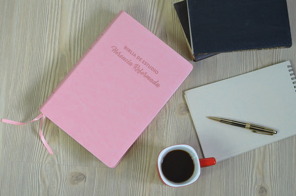 Biblia De Estudio Herencia Reformada Pink (Red Letter Edition)