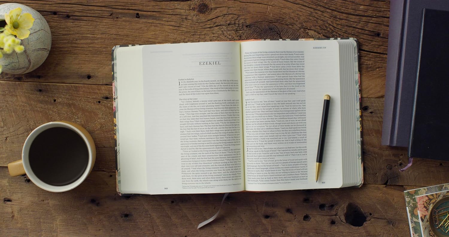 ESV Single Column Journaling Bible, Artist Series (Ruth Chou Simons, Be Transformed)