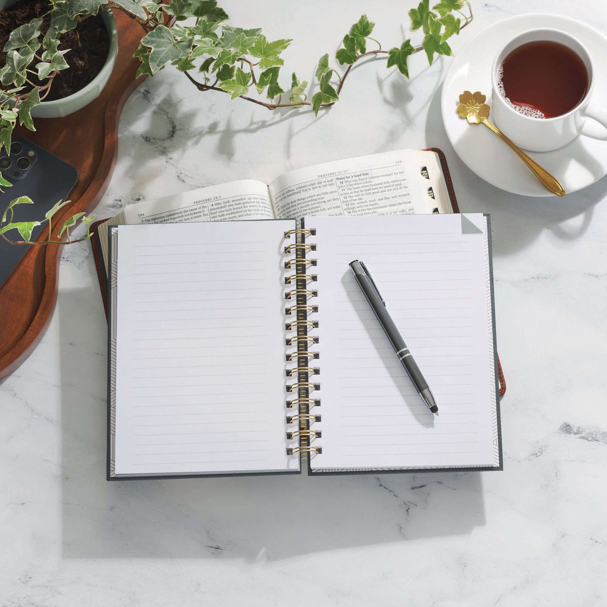 31 Prayers for My Wife: A Guided Prayer Journal